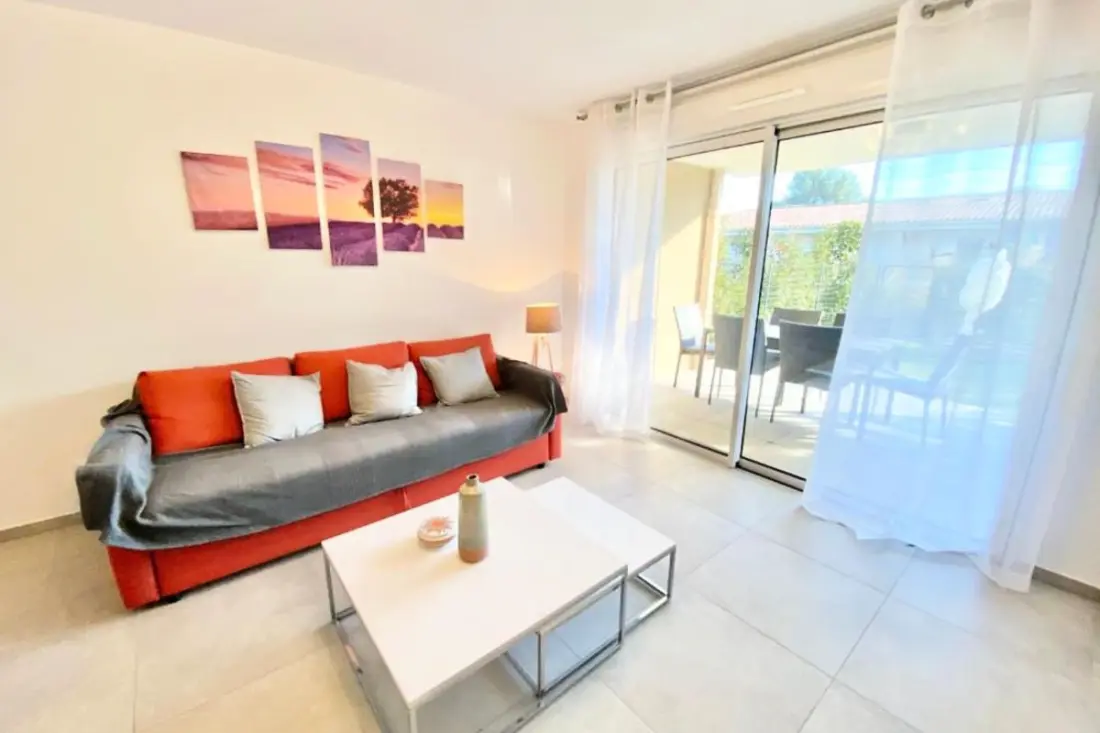 Gyönyörű apartman 5 úszási medencével