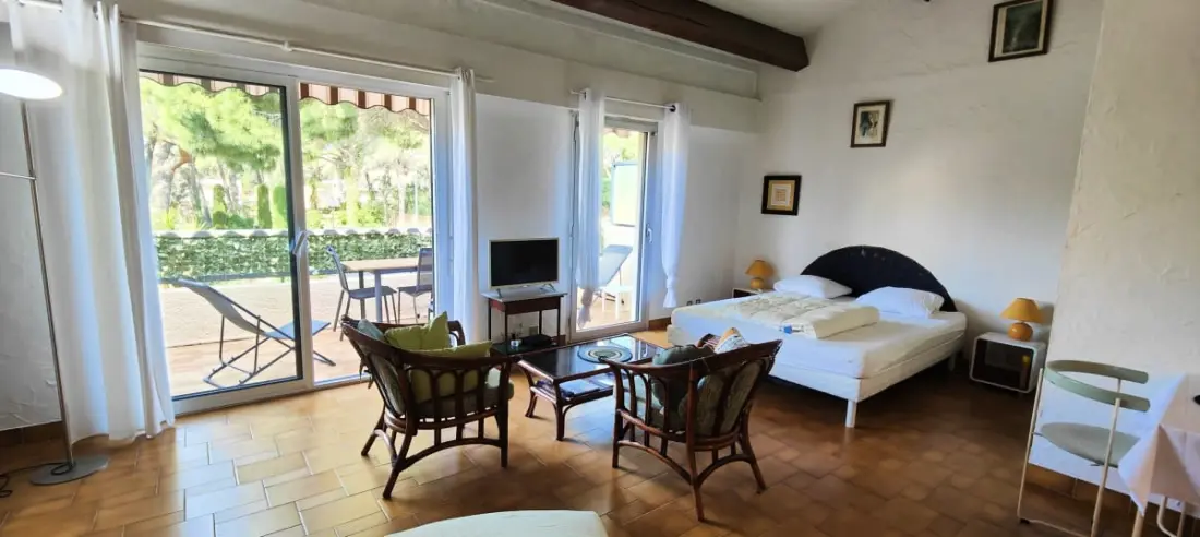 Béke Harbour a teraszról könyvre!