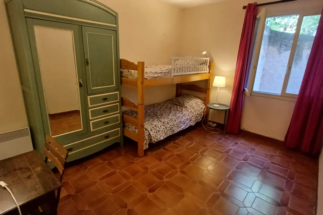 Családi Villa egy Domaine Arboré közelében