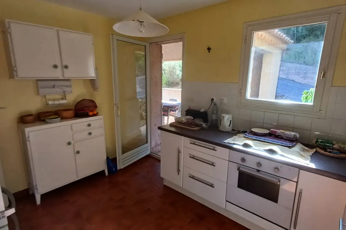 Családi Villa egy Domaine Arboré közelében