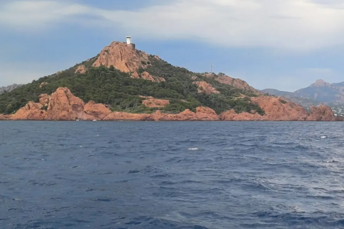 Családi Villa egy Domaine Arboré közelében