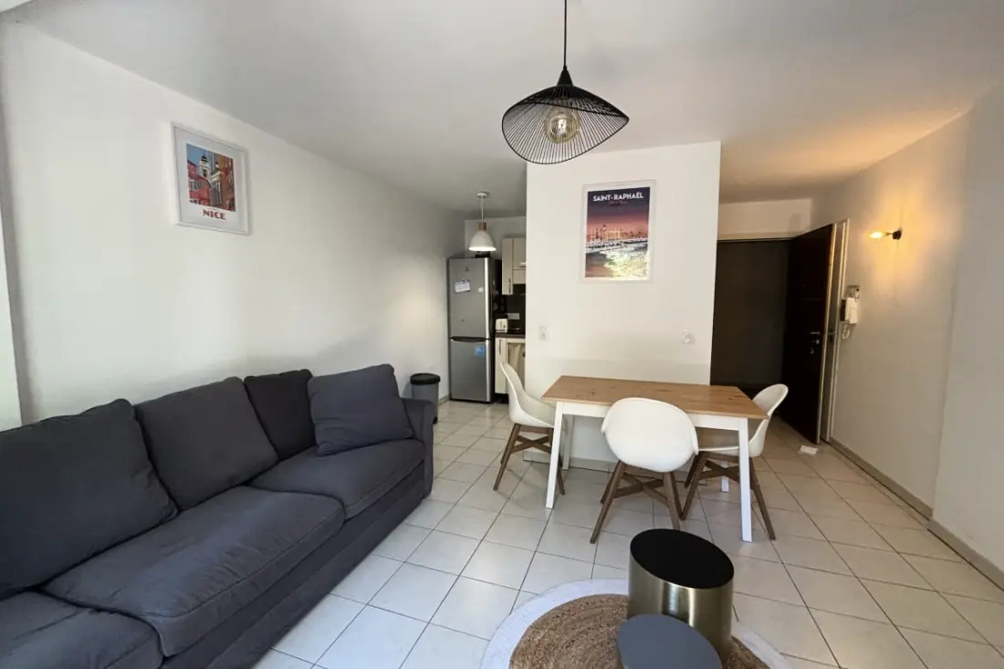 Apartman a belvárosban / rezidencia úszómedencével