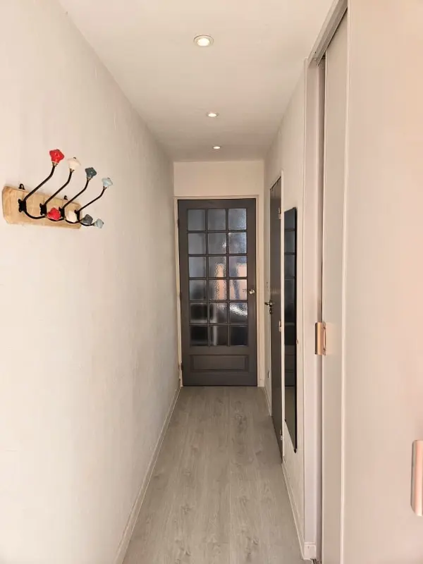Apt úszómedence 500m a strandtól