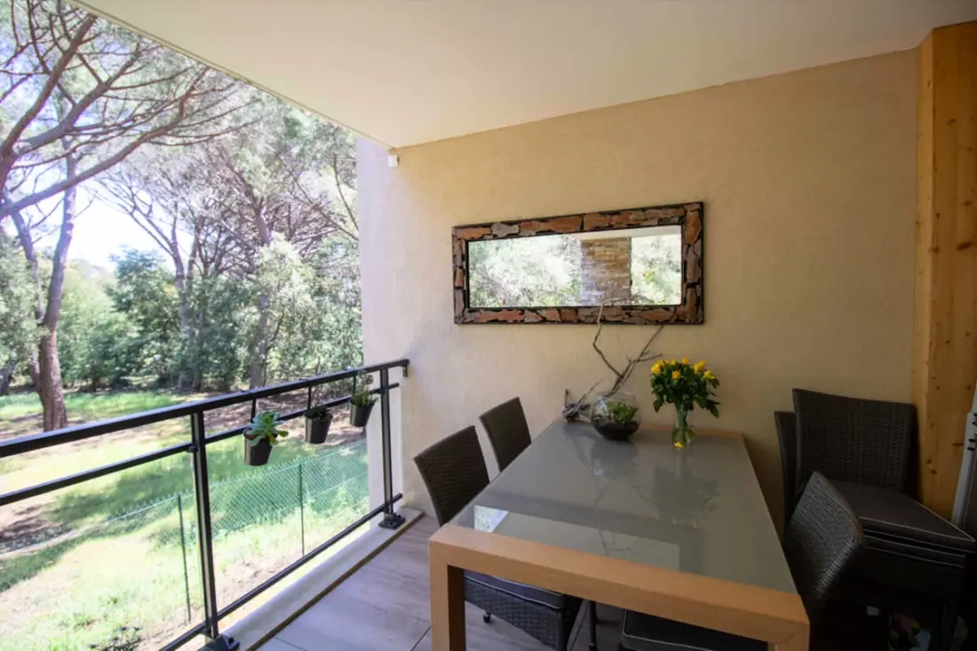 Gyönyörű 78m2 terrace rezidenciával úszási medencével