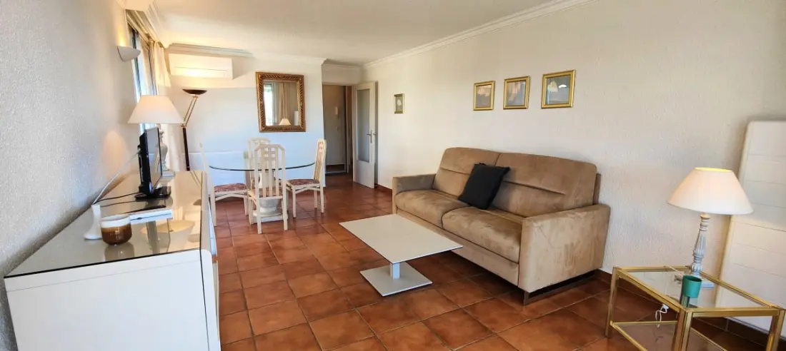 Cocoon Love 50 m2 medencével