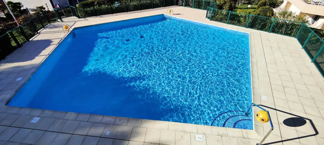 Cocoon Love 50 m2 medencével