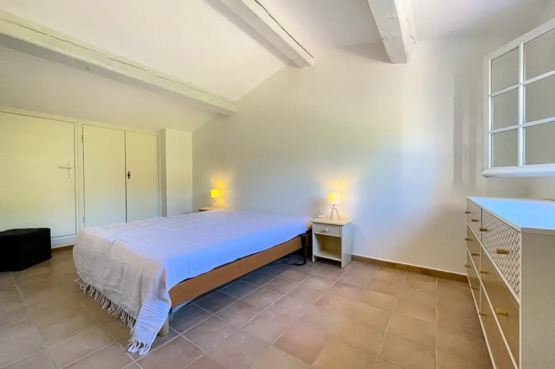 Kiváló apartman erkéllyel, közel a strandhoz