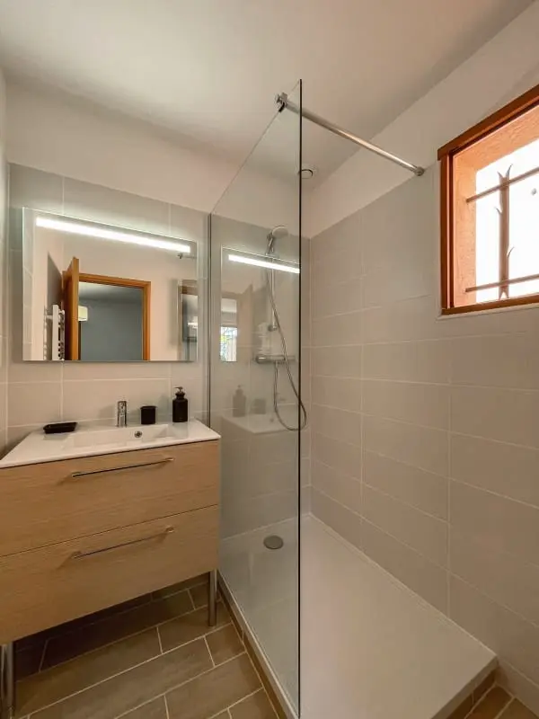 Villa Sea View 11 Pers & úszómedence a túlföldi fűtésben