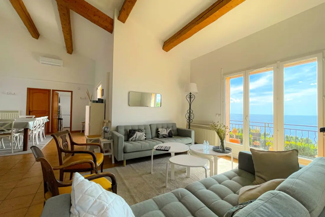 Villa Sea View 11 Pers & úszómedence a túlföldi fűtésben