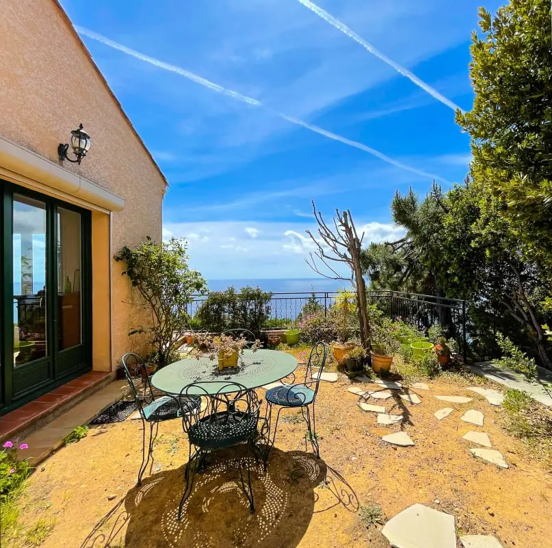 Villa Sea View 11 Pers & úszómedence a túlföldi fűtésben