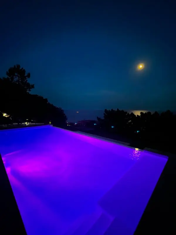 Villa Sea View 11 Pers & úszómedence a túlföldi fűtésben