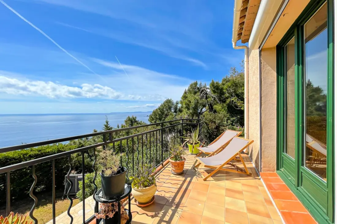 Villa Sea View 11 Pers & úszómedence a túlföldi fűtésben