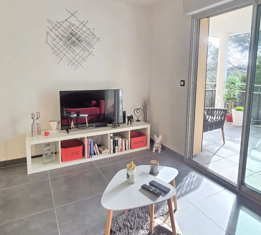 Saint-raphaël: Apartman Near Beach & úszás Medence