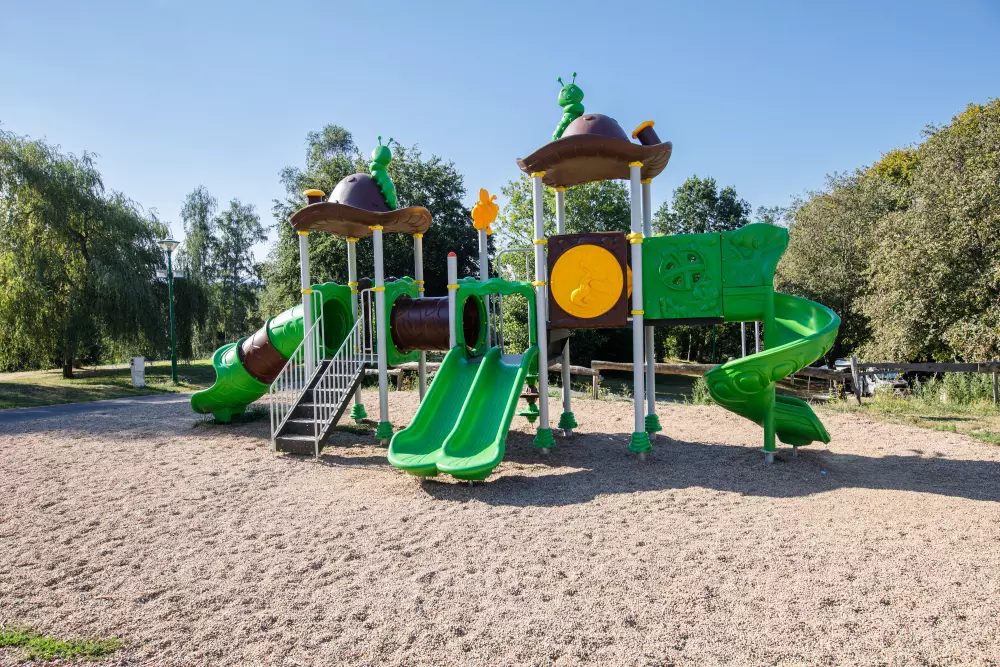 Camping Paradis Les Chanterelles4 Estrellas★★★★