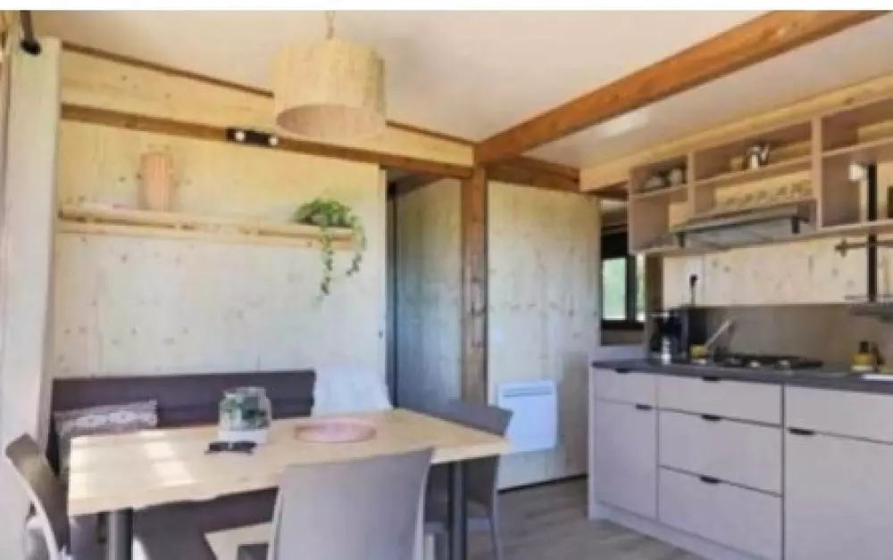 Camping Paradis Les Chanterelles4 Estrellas★★★★