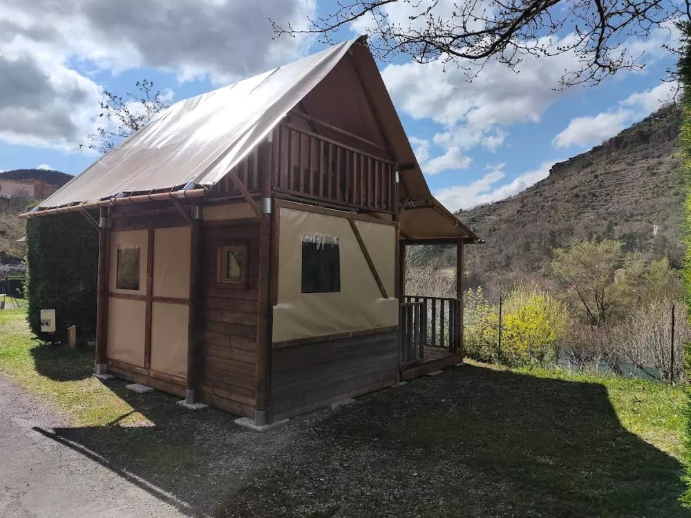 Camping de la Cascade 4 Sterne★★★★