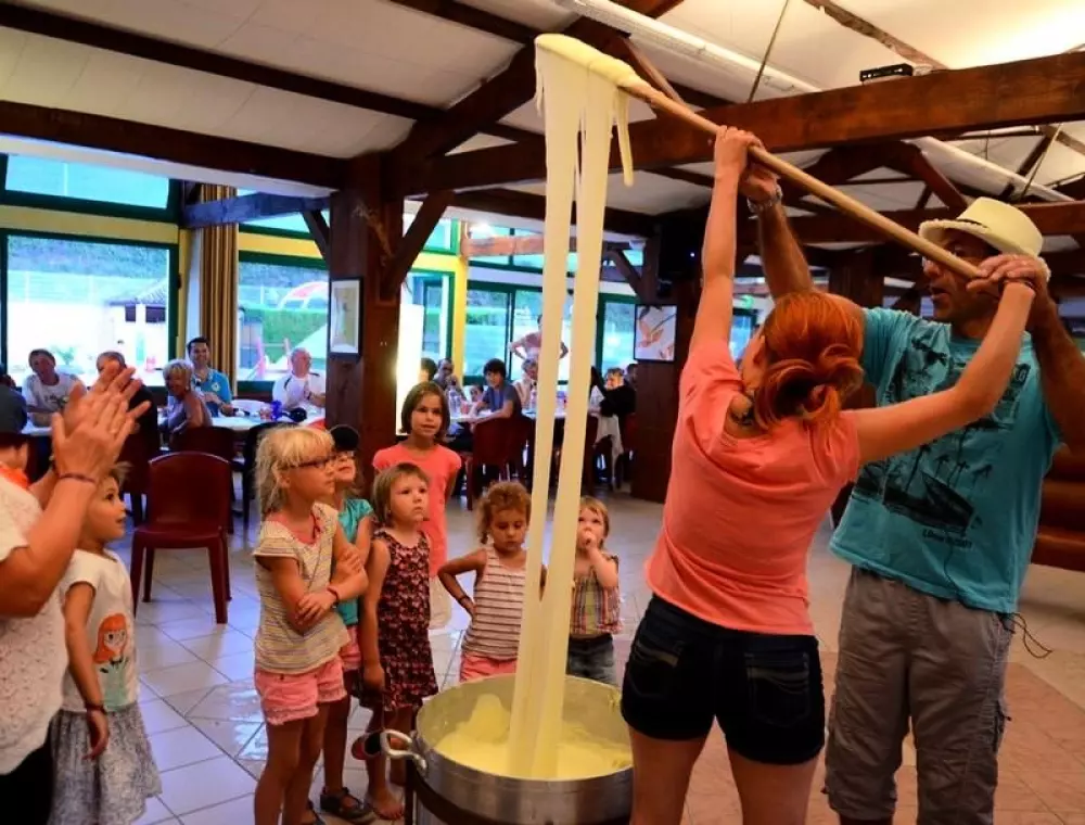 Camping de la Cascade 4 Sterne★★★★