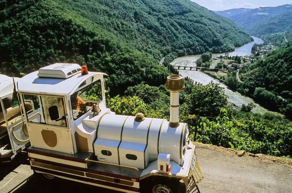 Camping de la Cascade 4 Sterne★★★★