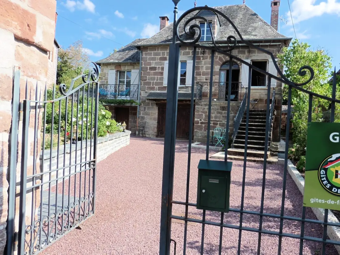 Gîte de France Gîte la Chapelle met zwembad 3 korenaren