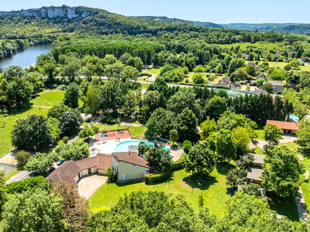 Camping Le Village du Port 41 Sterren★