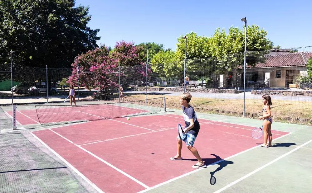 Camping Le Village du Port 41 Sterren★