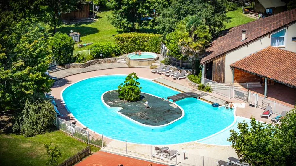 Camping Le Village du Port 41 Sterren★