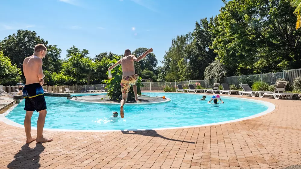 Camping Le Village du Port 41 Sterren★