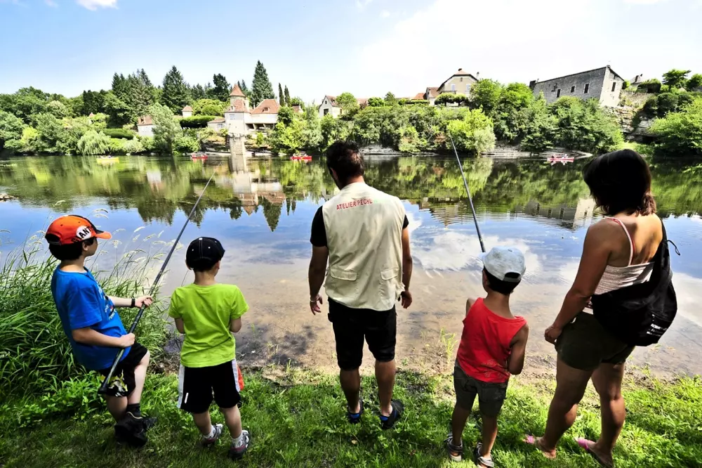 Camping Le Village du Port 41 Sterren★