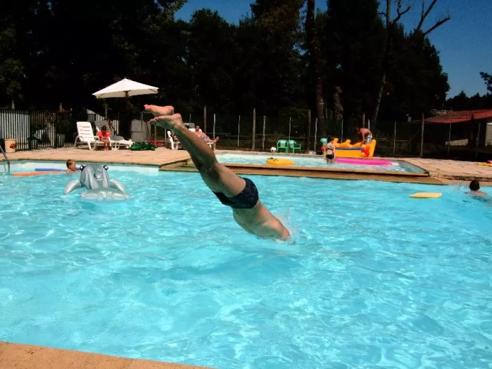 Camping Les Borgnes 2 étoiles★★