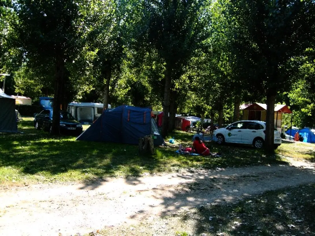 Campeggio Les Borgnes 2 Stelle★★