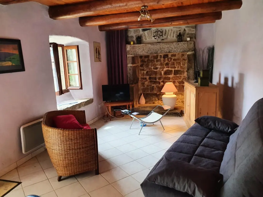 Gîte de France Gîtes de France 4/6 Personen in La Vialatte 2 Ähren