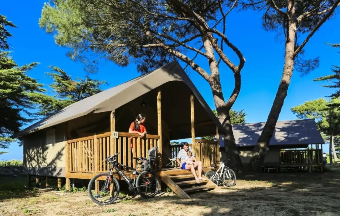 Camping de flores Monplaisir 4 Estrellas★★★★