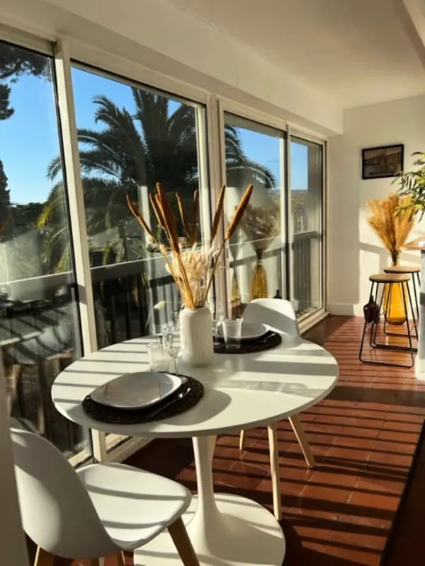 35m2 met zwembad voor koppel in Saint Tropez