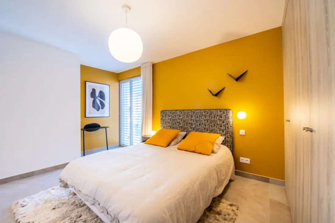 Centre St-tropez 92 M2 Privé parking