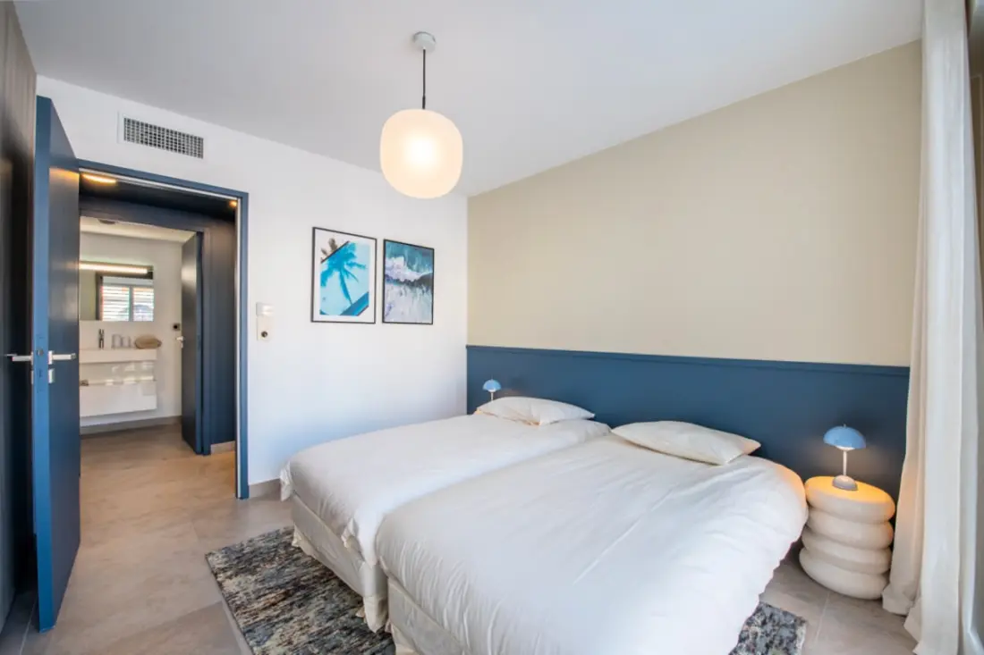Centre St-tropez 92 M2 Privé parking