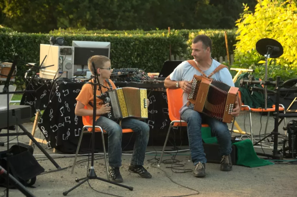 Camping Les Rulières 3 Csillagok★★★