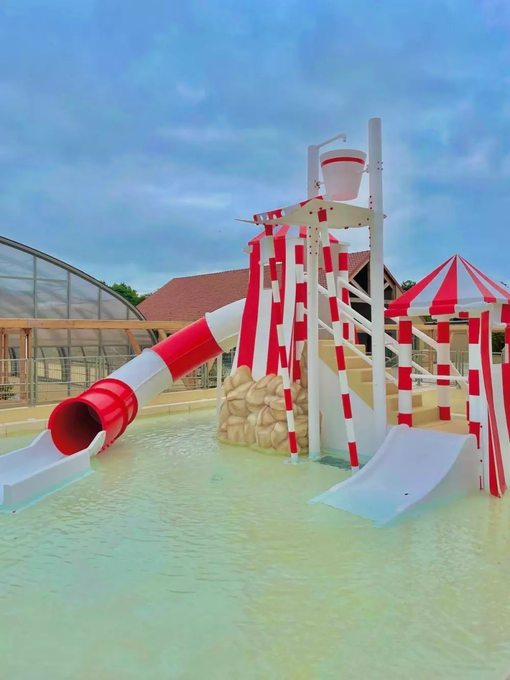 Camping Paradis La Croix L'Abbé4 Sterren★★★★