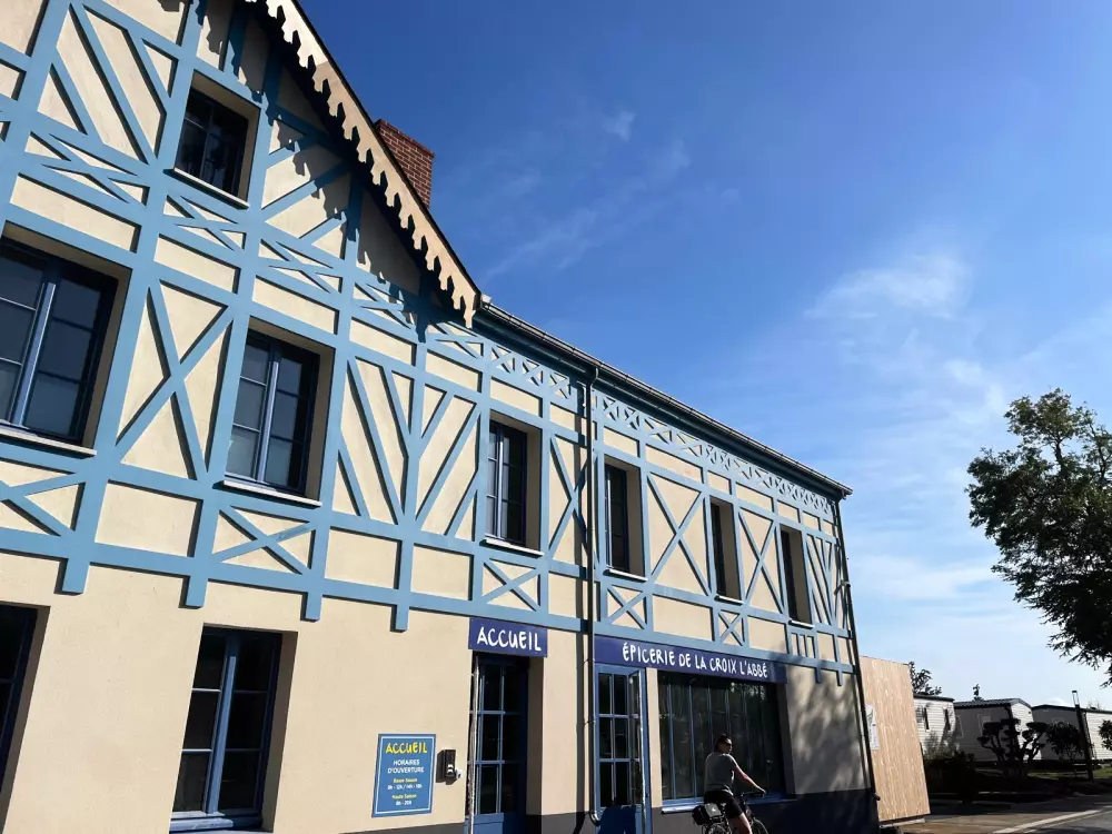 Camping Paradis La Croix L'Abbé4 Sterren★★★★