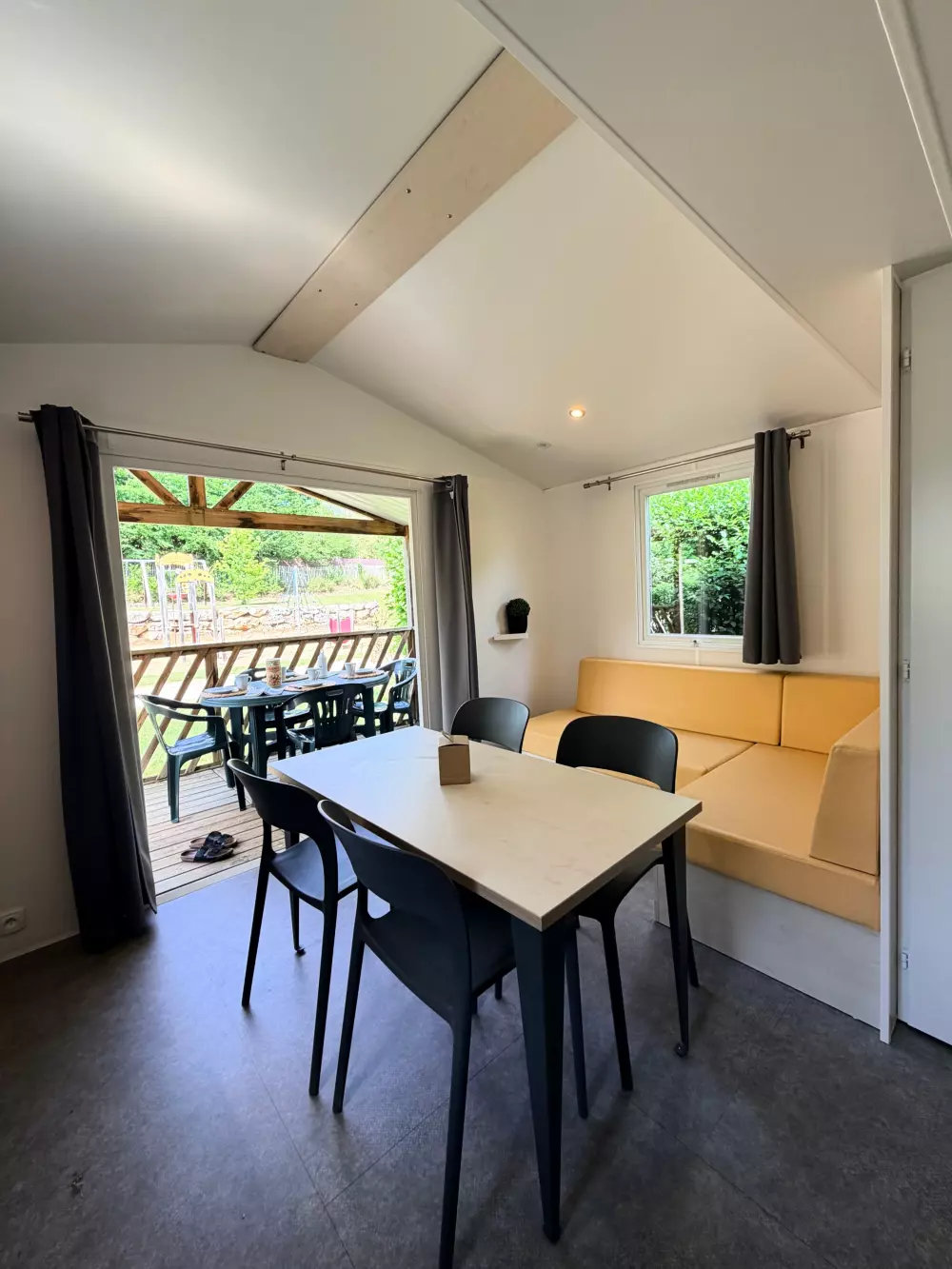 Flower Camping Le Tiradou 3 étoiles★★★