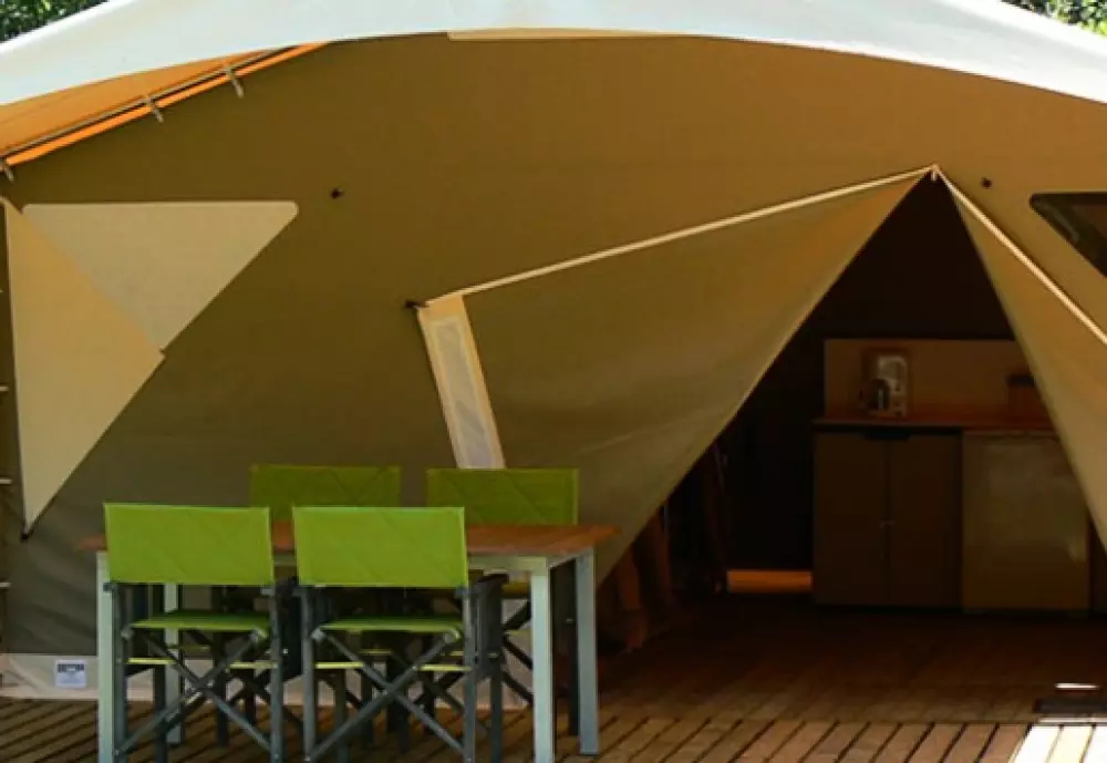 Camping maeva Escapades Coeur d'Ardèche 4 Stelle★★★★