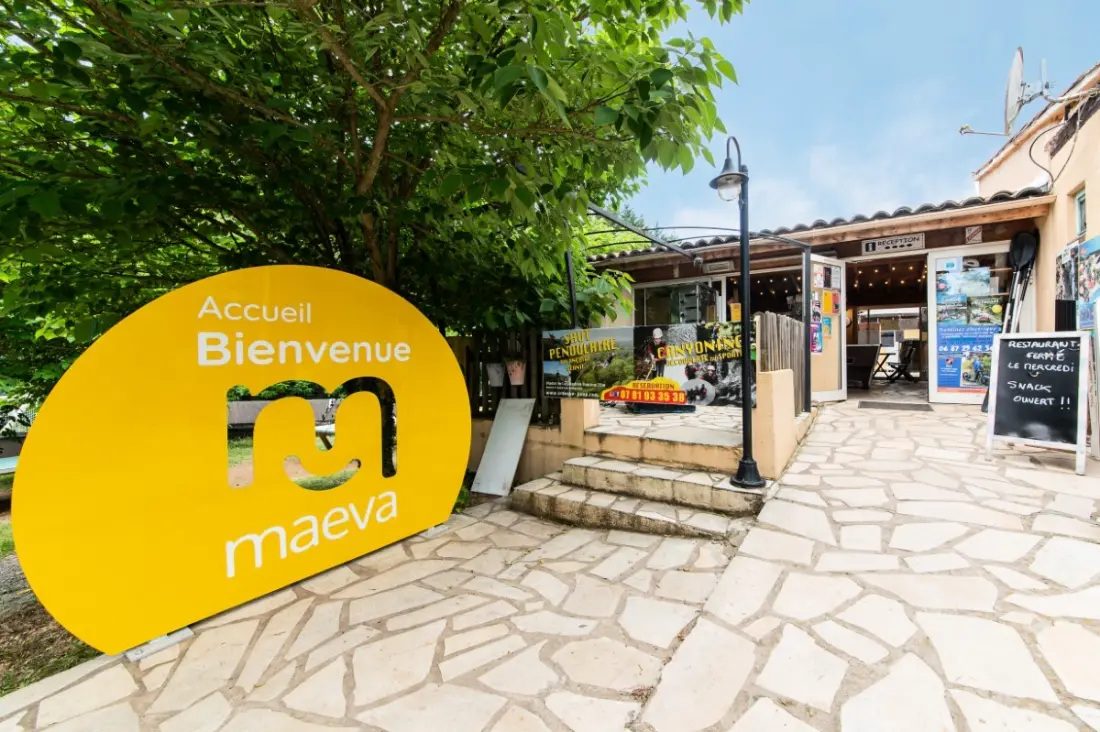 Camping maeva Escapades Coeur d'Ardèche 4 Csillagok★★★★