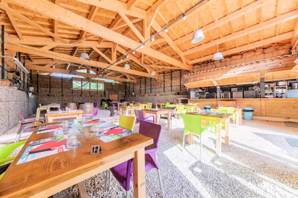 Camping maeva Escapades Coeur d'Ardèche 4 Stelle★★★★