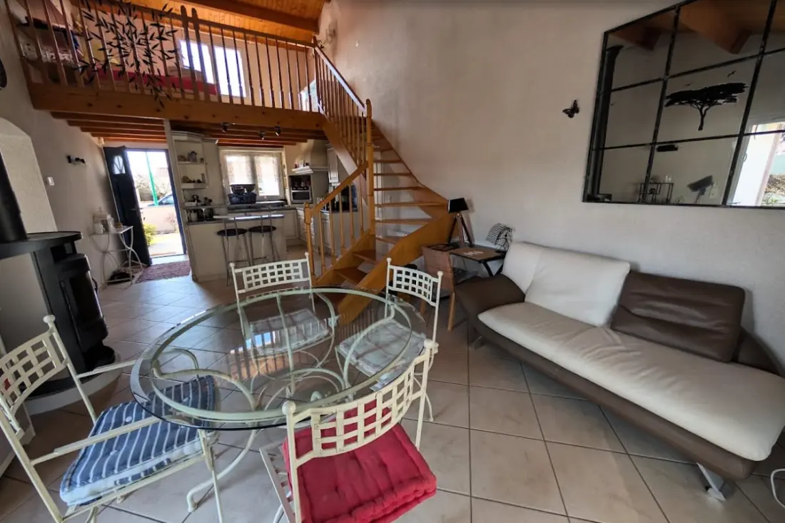 Havre De Paix Kerttel dalszöveg: Veranda - 5 Min Beach