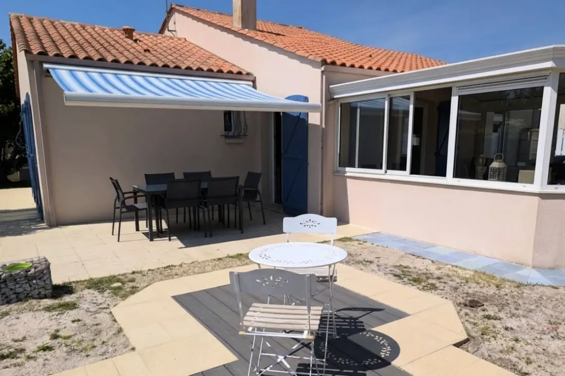 Havre De Paix Kerttel dalszöveg: Veranda - 5 Min Beach