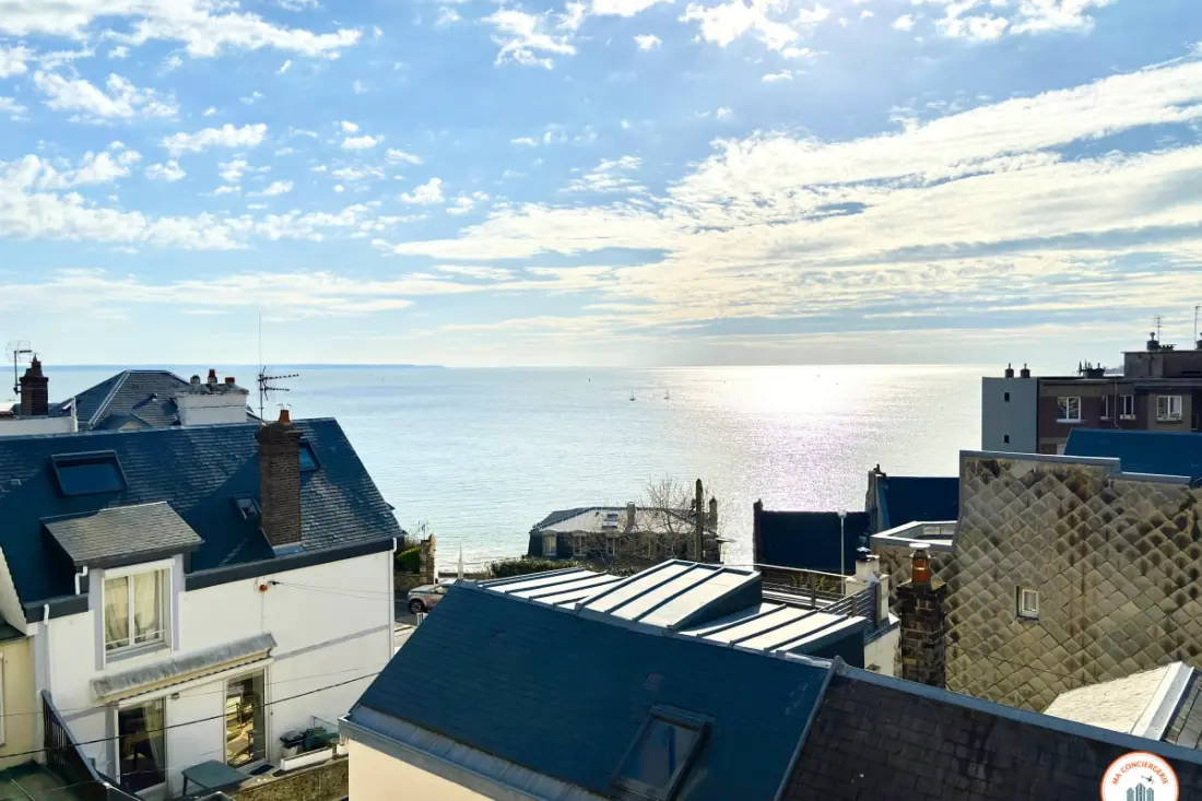 dalszöveg: Sea View - Near Beach