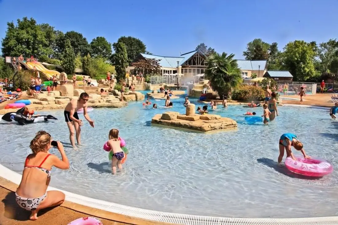 Castel Camping Parc de Fierbois 3 Csillagok★★★