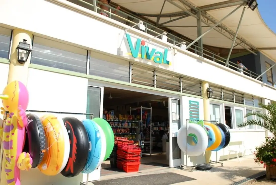 Castel Camping Parc de Fierbois 3 Csillagok★★★