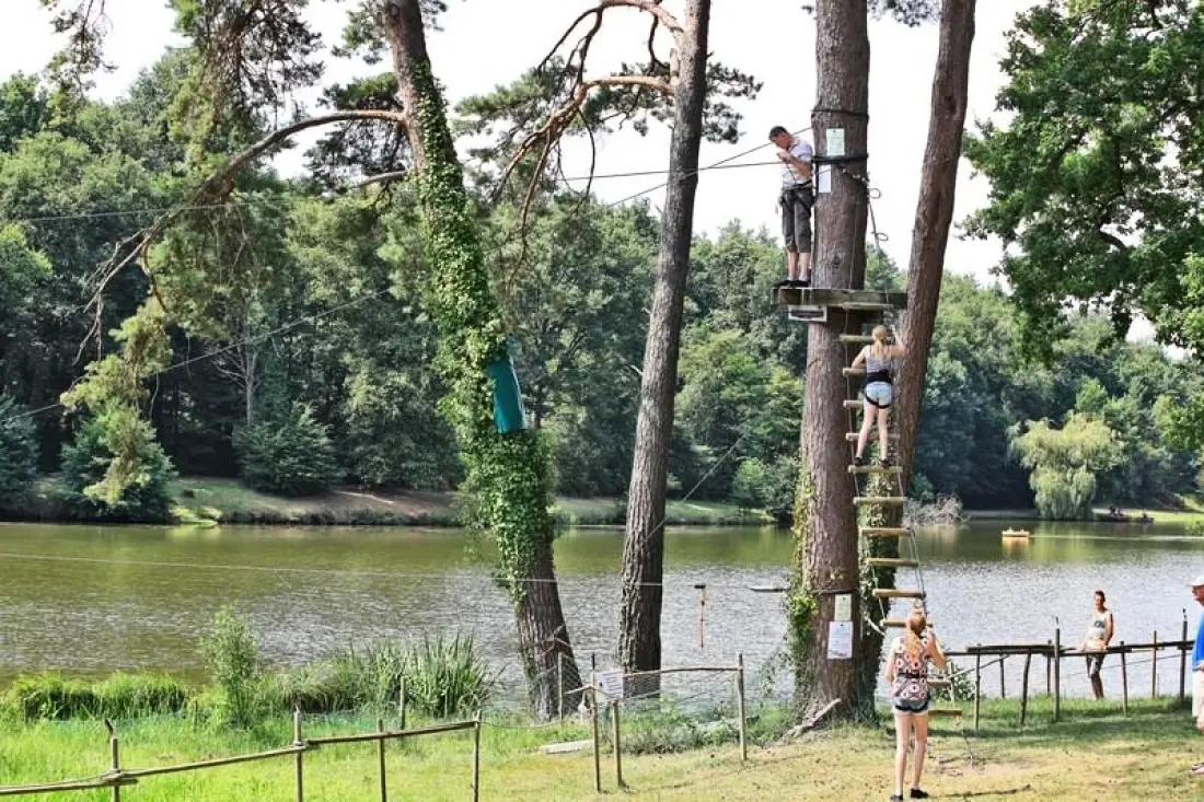 Castel Camping Parc de Fierbois 3 Csillagok★★★