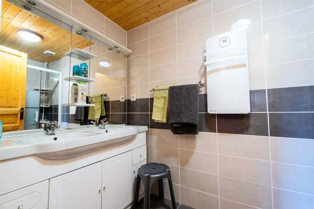 Gîte de France Die Blüten der aubrac 6/8 pers 3 Ohren