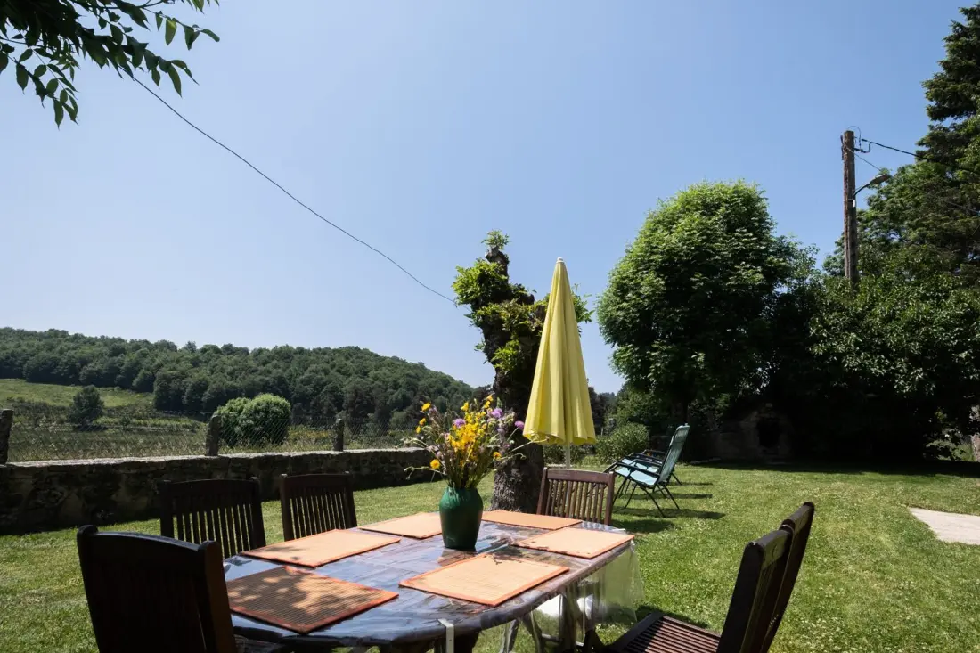 Gîte de France Die Blüten der aubrac 6/8 pers 3 Ohren